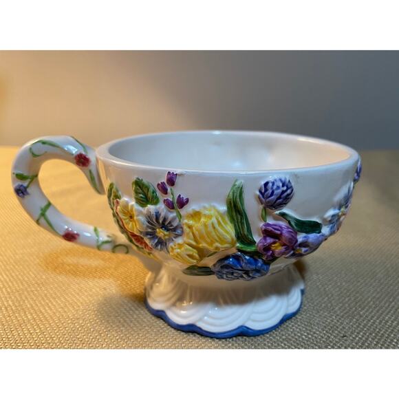 Bella Casa by Ganz Ceramic Floral Teapot and Cup, Read all Details - Picture 4 of 9